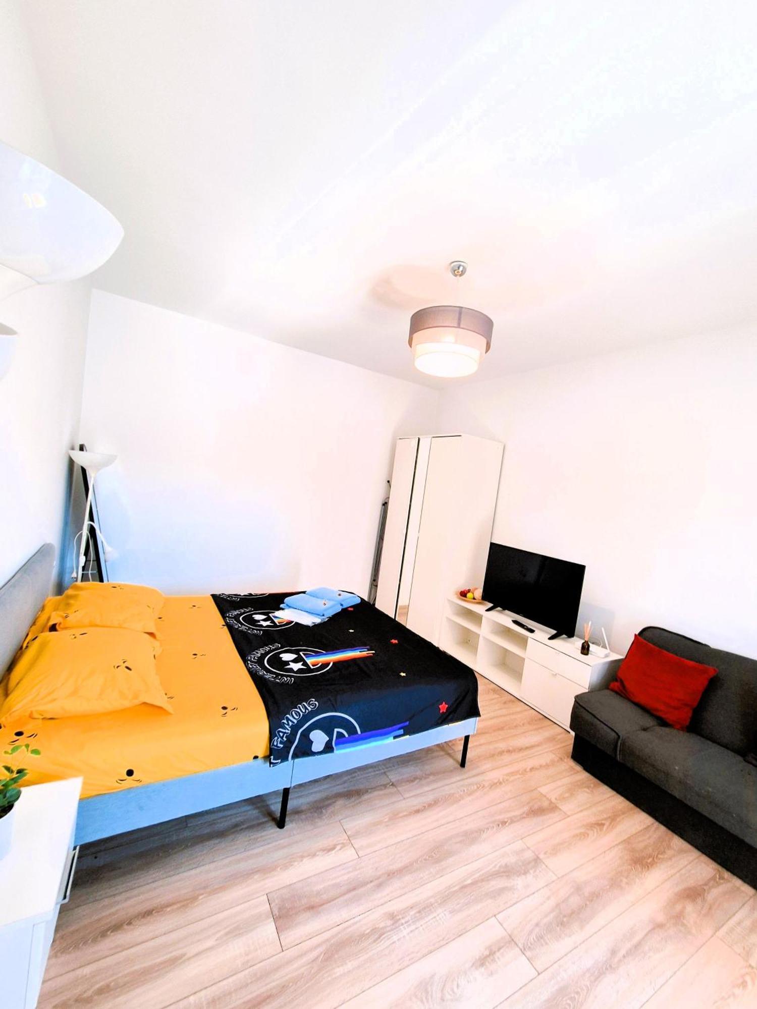 Plaza 2 Apartment